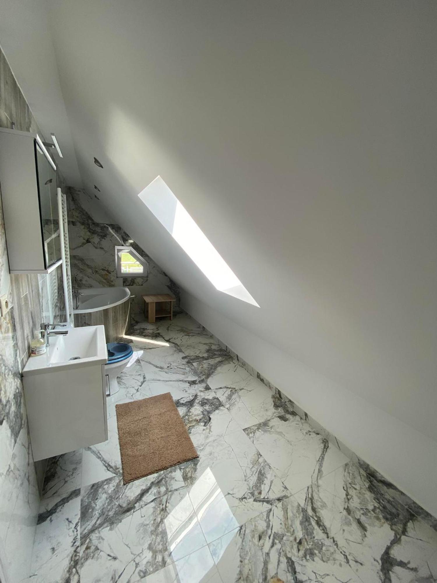Apartman Nikol Прьевидза Экстерьер фото